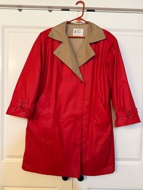 London Fog Red Vintage Trench Coat with Tan Collar | Union Made USA | Size 10